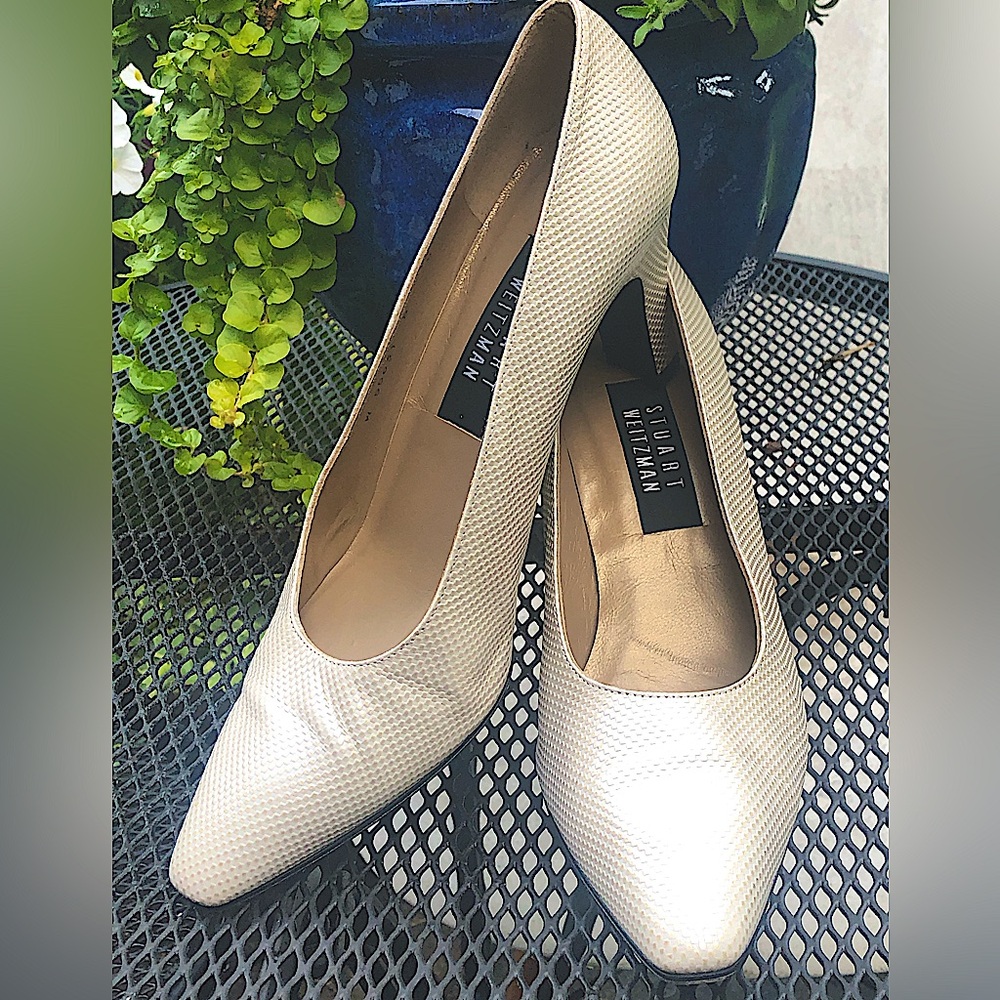 Stuart Weitzman Pumps In Bone With A Dot Texture … - image 3